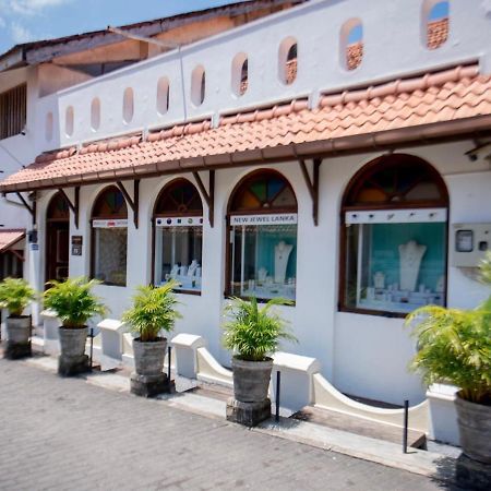 Cara Galle Fort Bagian luar foto