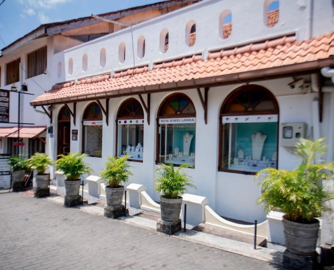 Cara Galle Fort Bagian luar foto